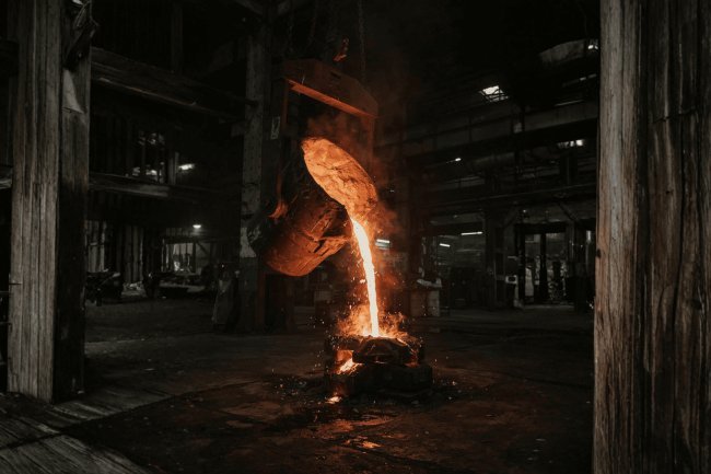 Simulation-Based Process Control for Modern Foundries