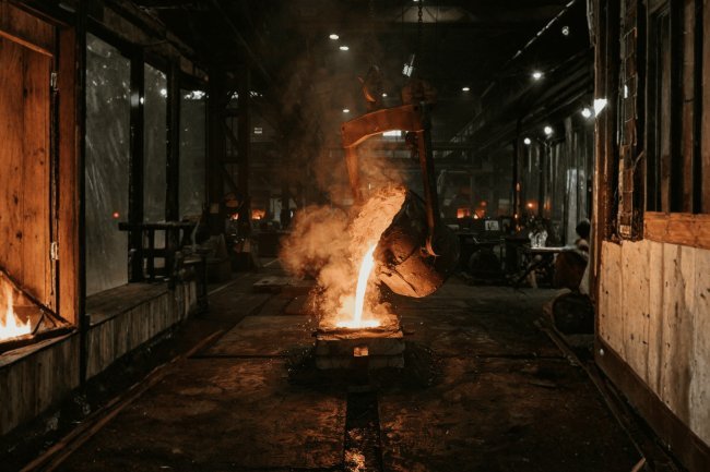 Visualizing Transient Metal Flow in Casting Simulation